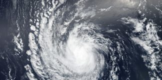 Istočnoj obali SAD-a bliži se najjača oluja u zadnjih 30 godina, naređena evakuacija milijun ljudi florence, uragan florence, SAD