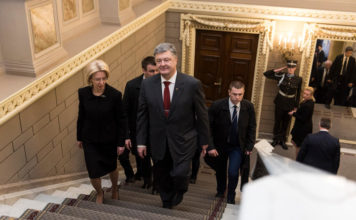 Porošenko i ekumenski patrijarh potpisali sporazum o suradnji Ukrajina, Porošenko