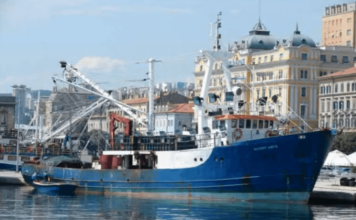 Hrvatskim ribarima EU odobrila rad s mrežama potegačama i malim plivaricama ribolov, plivarica