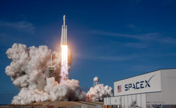 SpaceX za siječanj priprema prvo lansiranje rakete s ljudskom posadom space x