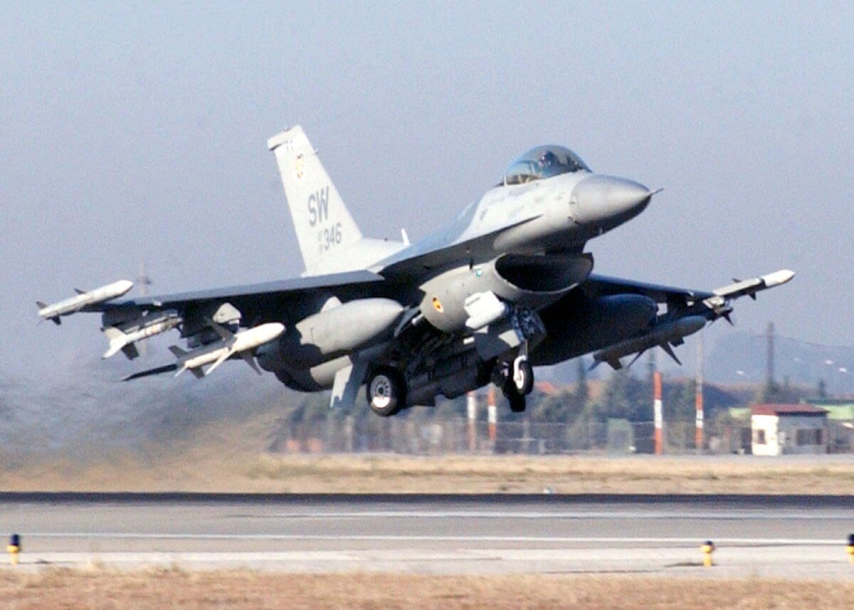 F-16, borbeni zrakoplovi