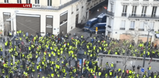 U Francuskoj prosvjeduje 84.000 žutih prsluka Paris, protest, žuti prsluci