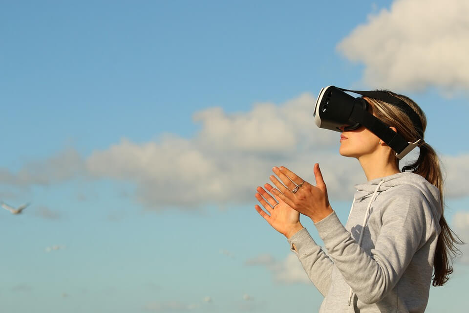 virtualna stvarnost, proširena stvarnost, turistička industrija