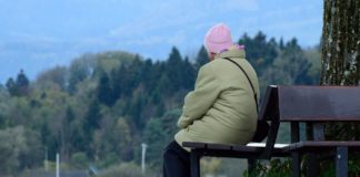 I Nijemci žele ministarstvo za usamljenost starija žena, usamljenost
