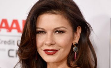 Catherine Zeta-Jones s javnosti podijelila fotografiju staru 30 godina!